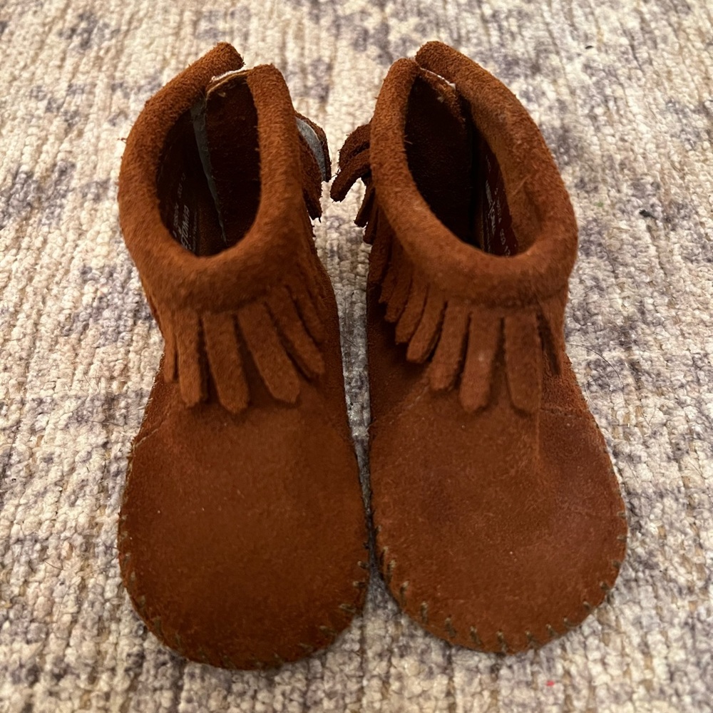 Minnetonka back flap bootie